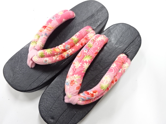 漆塗り　桐下駄(23.5センチ)